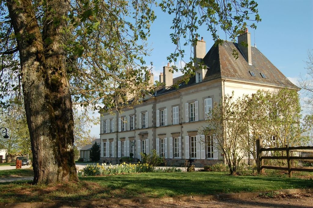 Castle in Moulins, Auvergne-Rhône-Alpes, France 2 - 17343068