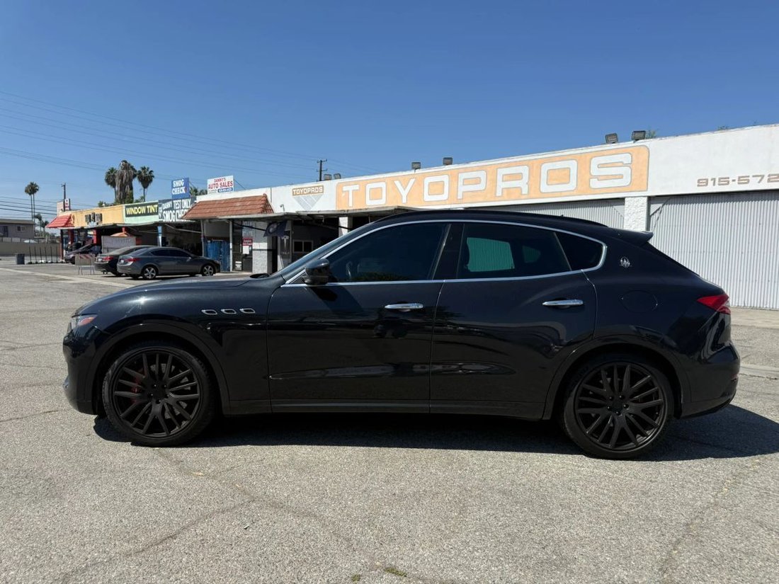 Suv in Azusa, CA, United States 4 - 18775459