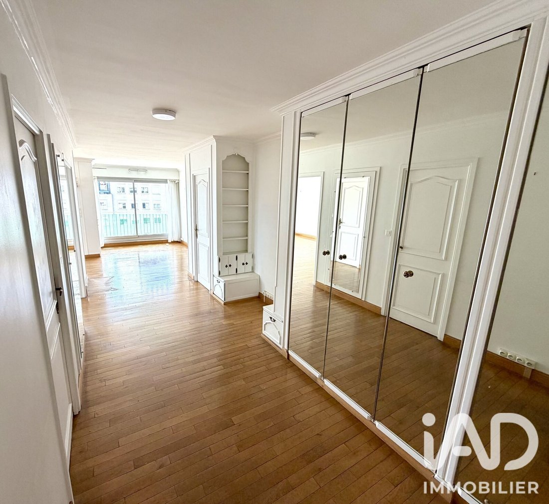 Appartamento a Cambronne-Garibaldi, Paris 15e Arrondissement, Parigi 5 - 18777044