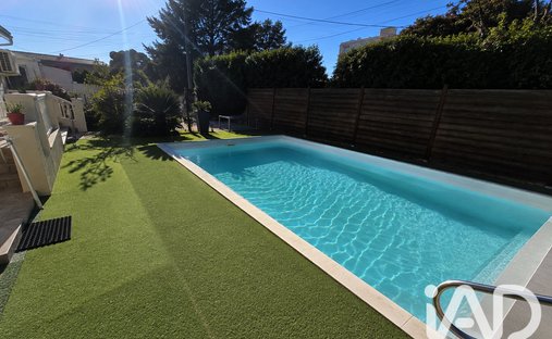 House in Six-Fours-les-Plages, Provence-Alpes-Côte d'Azur, France 1