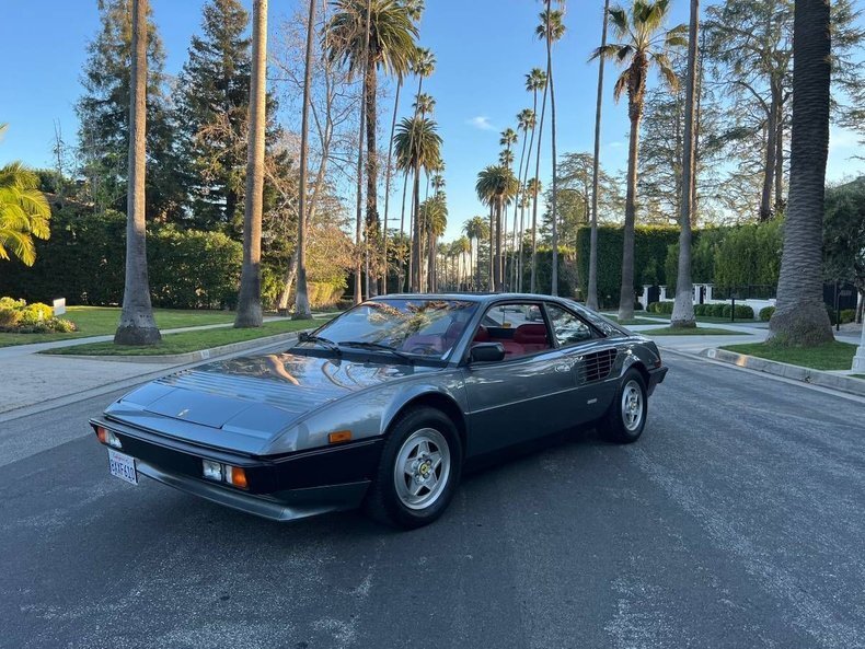 Coupe in Glendale, United States 1 - 18774447