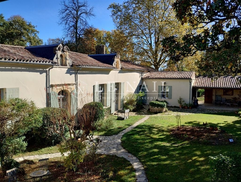 Domaine à Langoiran, Nouvelle-Aquitaine, France 1 - 15738684
