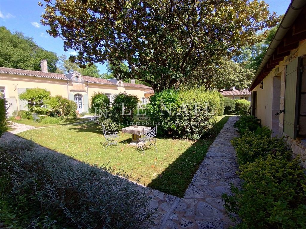 Domaine à Langoiran, Nouvelle-Aquitaine, France 4 - 15738684