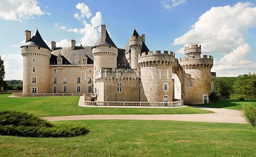 Castle in Argenton-sur-Creuse, Centre-Val de Loire, France 1