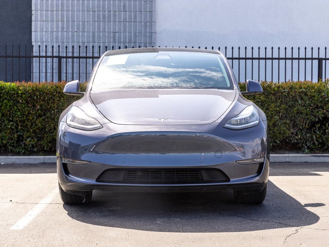 Suv in Azusa, CA, United States 5 - 18745449