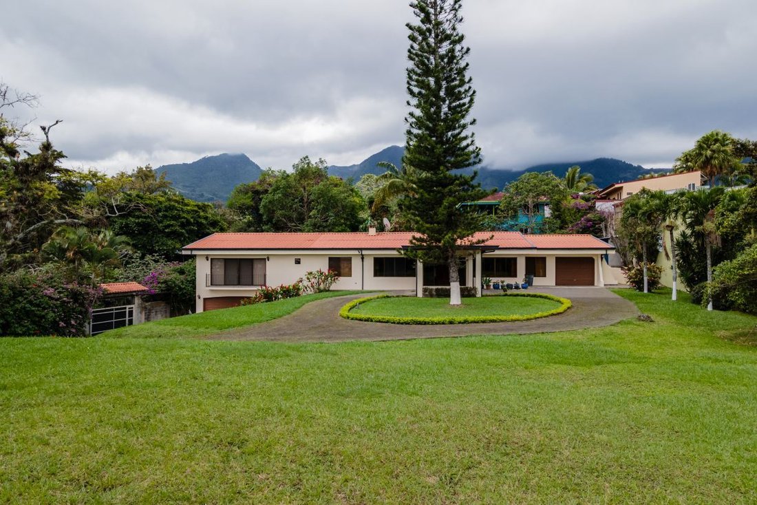 House in Escazu, San José Province, Costa Rica 1 - 18775206