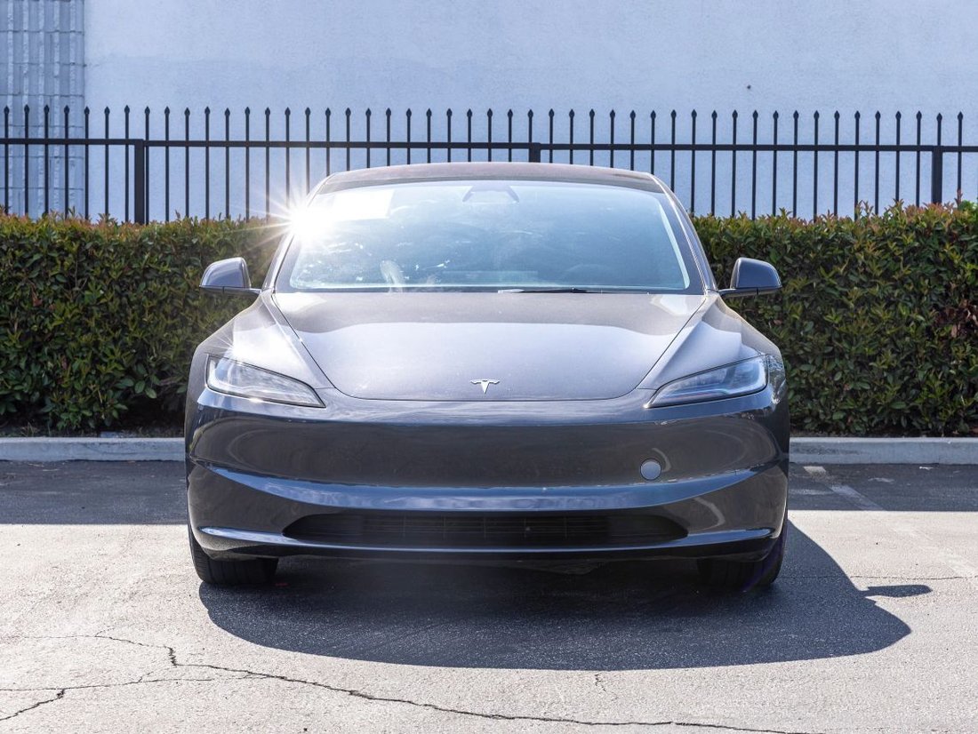 Sedan in Azusa, CA, United States 5 - 18731335