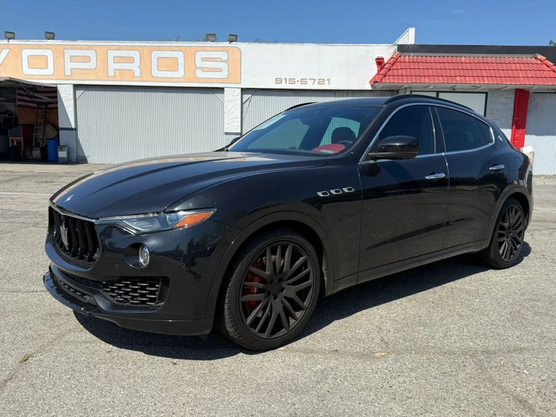 Suv in Azusa, CA, United States 3 - 18775459