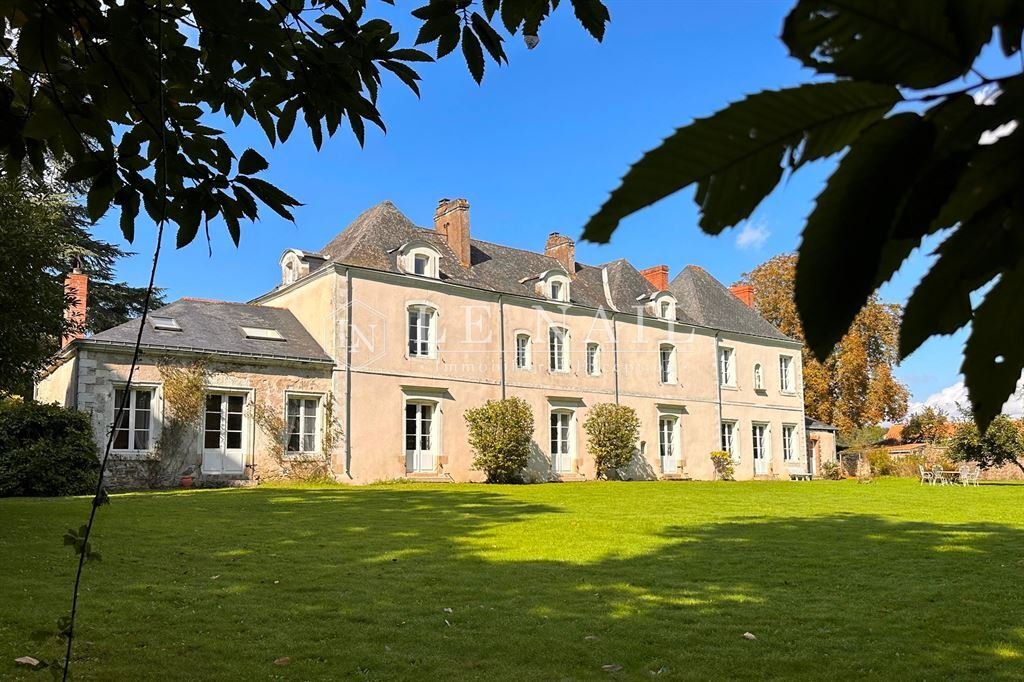 Estate in La Haie-Fouassiere, Pays de la Loire, France 1 - 14790853