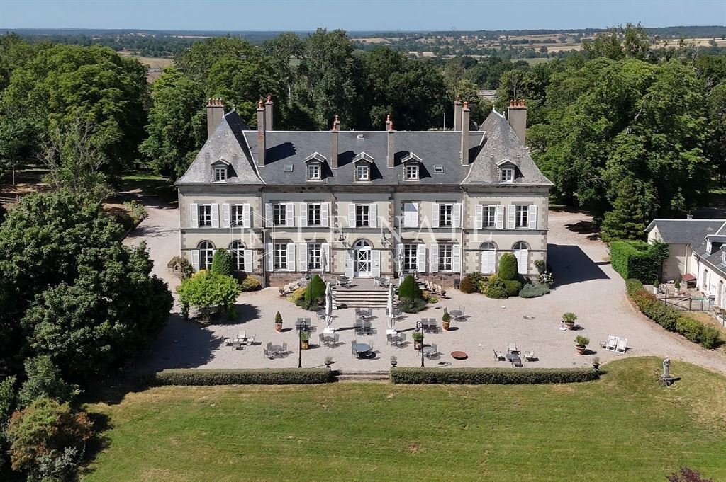 Castle in Moulins, Auvergne-Rhône-Alpes, France 1 - 17343068