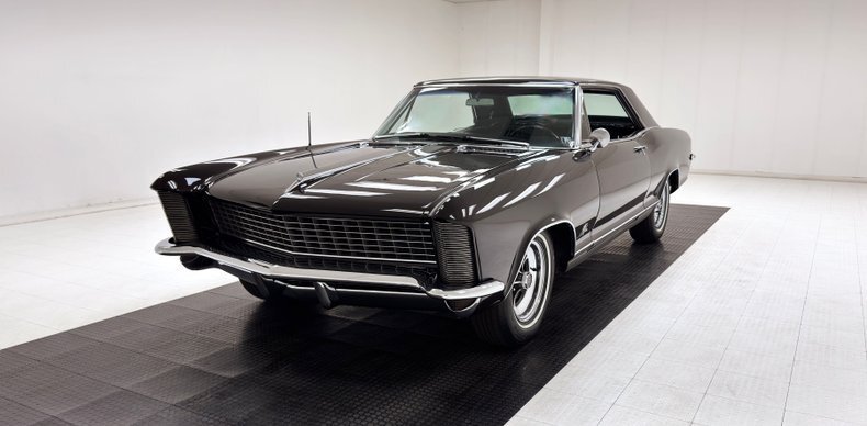 Coupe in Morgantown, United States 1 - 18774433
