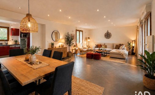 House in Conde-sur-Vesgre, Ile-de-France, France 1