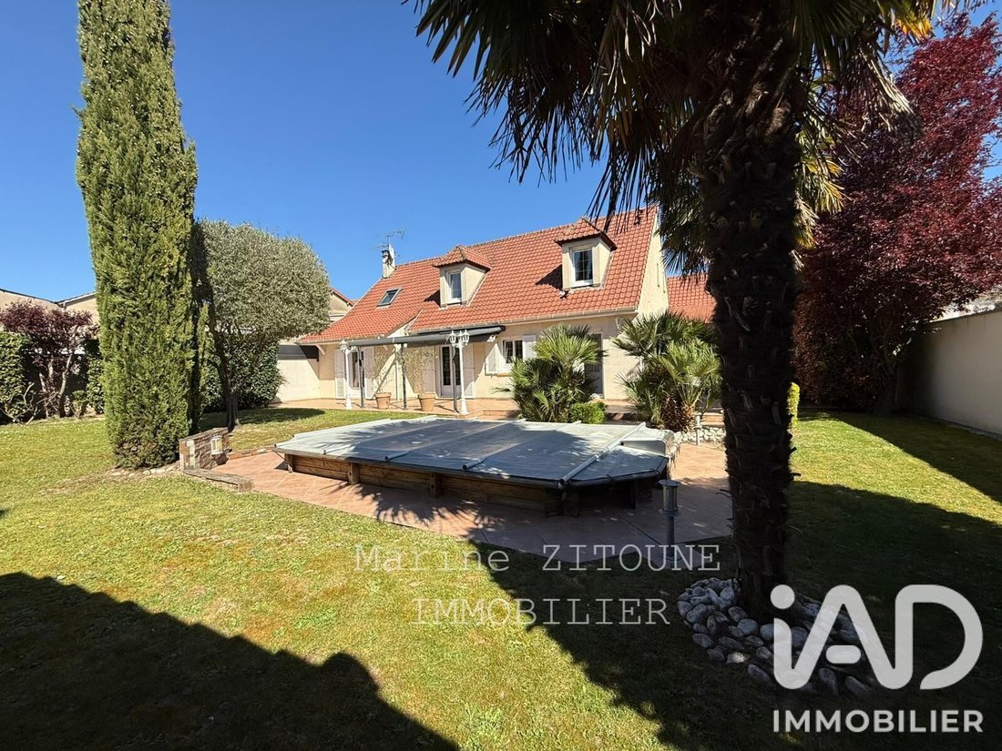 House in Longpont-sur-Orge, Ile-de-France, France 1 - 18777150