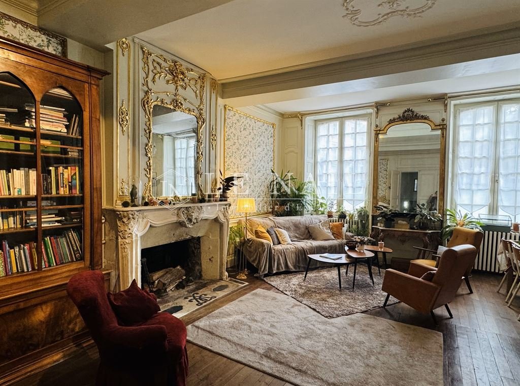 House in Poitiers, Nouvelle-Aquitaine, France 2 - 15531739