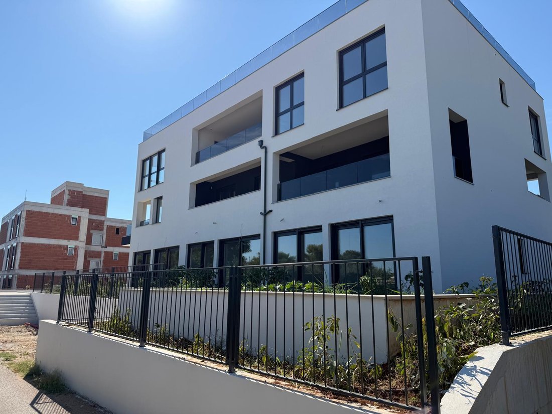 Apartment in Mjesni odbor Vostarnica, Zadar, Zadar County 3 - 14874849