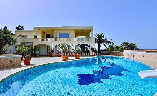 Bungalow in Mellieha, Malta 1