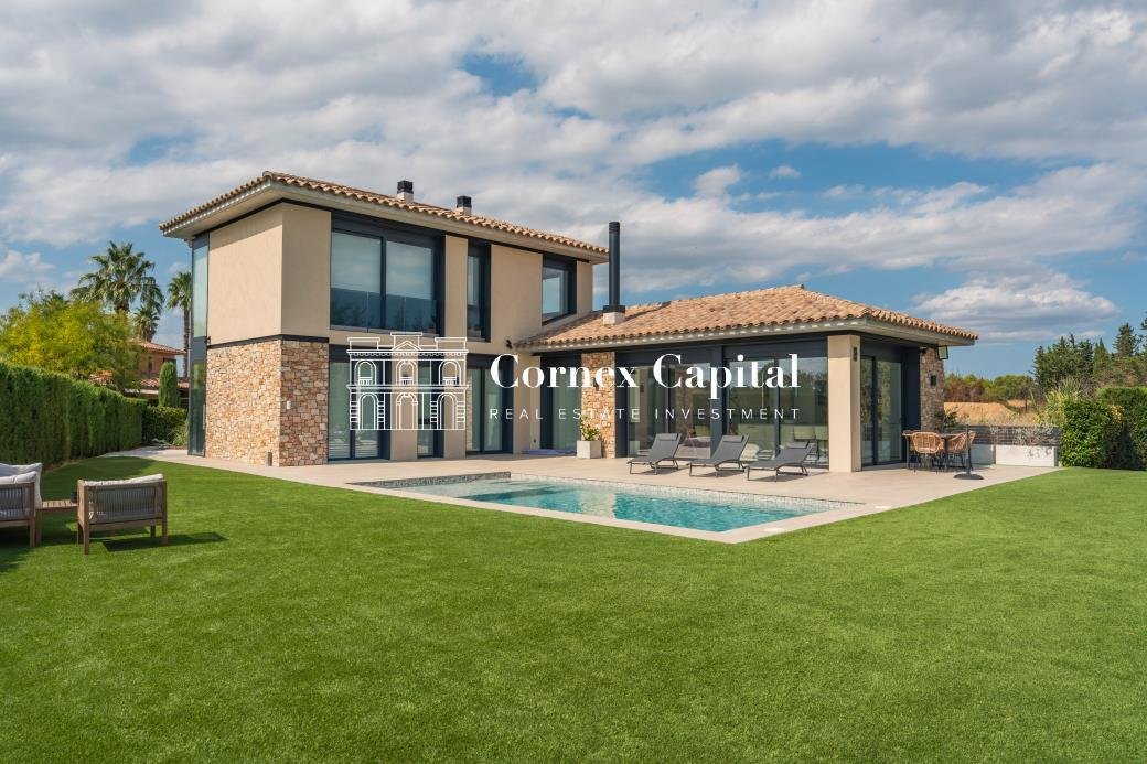 Villa in Navata, Catalonia, Spain 4 - 18781509
