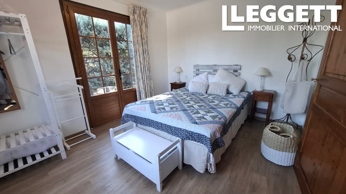 Villa a Sillans-la-Cascade, Provenza-Alpi-Costa Azzurra, Francia 4 - 18777407