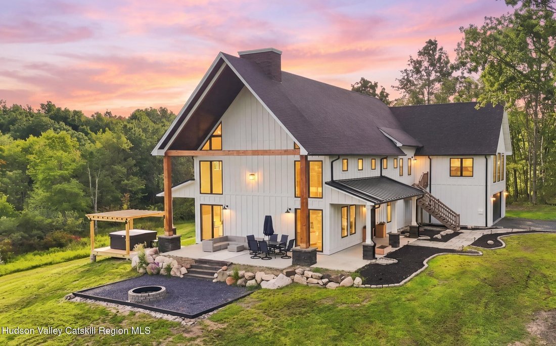 House in Gardiner, New York, United States 1 - 17841241