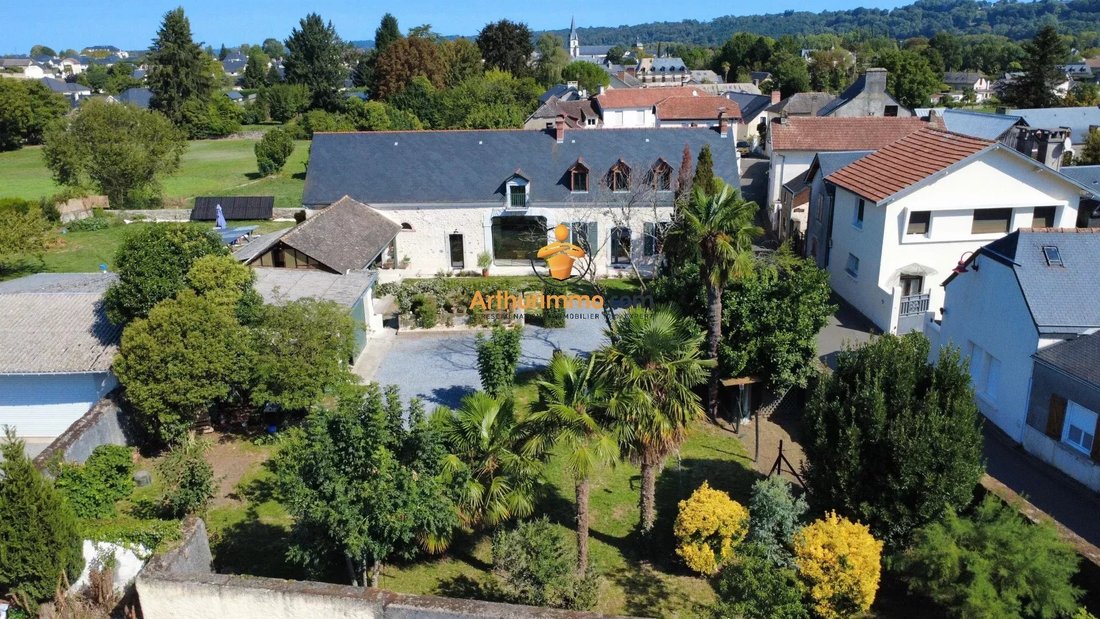 House in Lamarque-Pontacq, Occitania, France 2 - 18752835