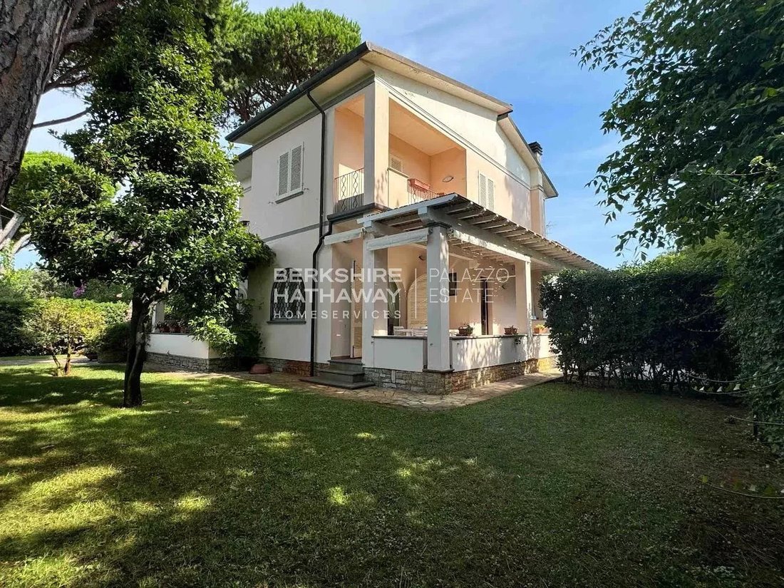 Villa a Tonfano, Pietrasanta, Italia 1 - 18777671