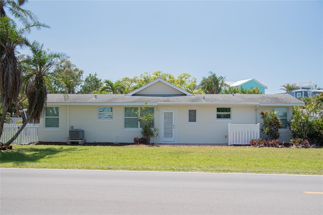 Casa en Holmes Beach, Florida, Estados Unidos 2 - 18779263