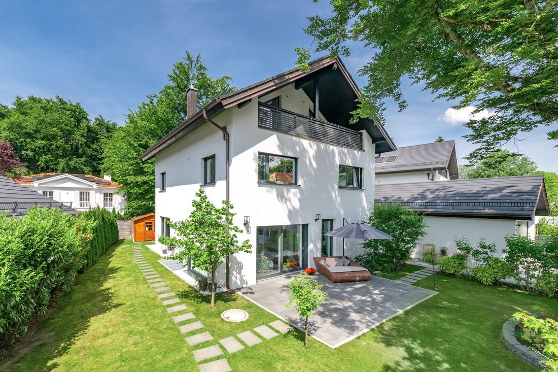 House in Straßlach-Dingharting, Bavaria, Germany 1 - 17771306