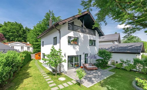House in Straßlach-Dingharting, Bavaria, Germany 1