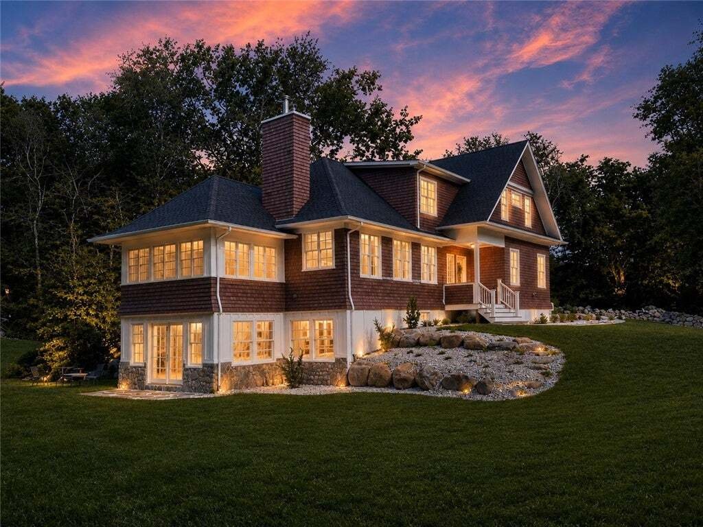 South Kingstown, Rhode Island, United States 5 - 18778632