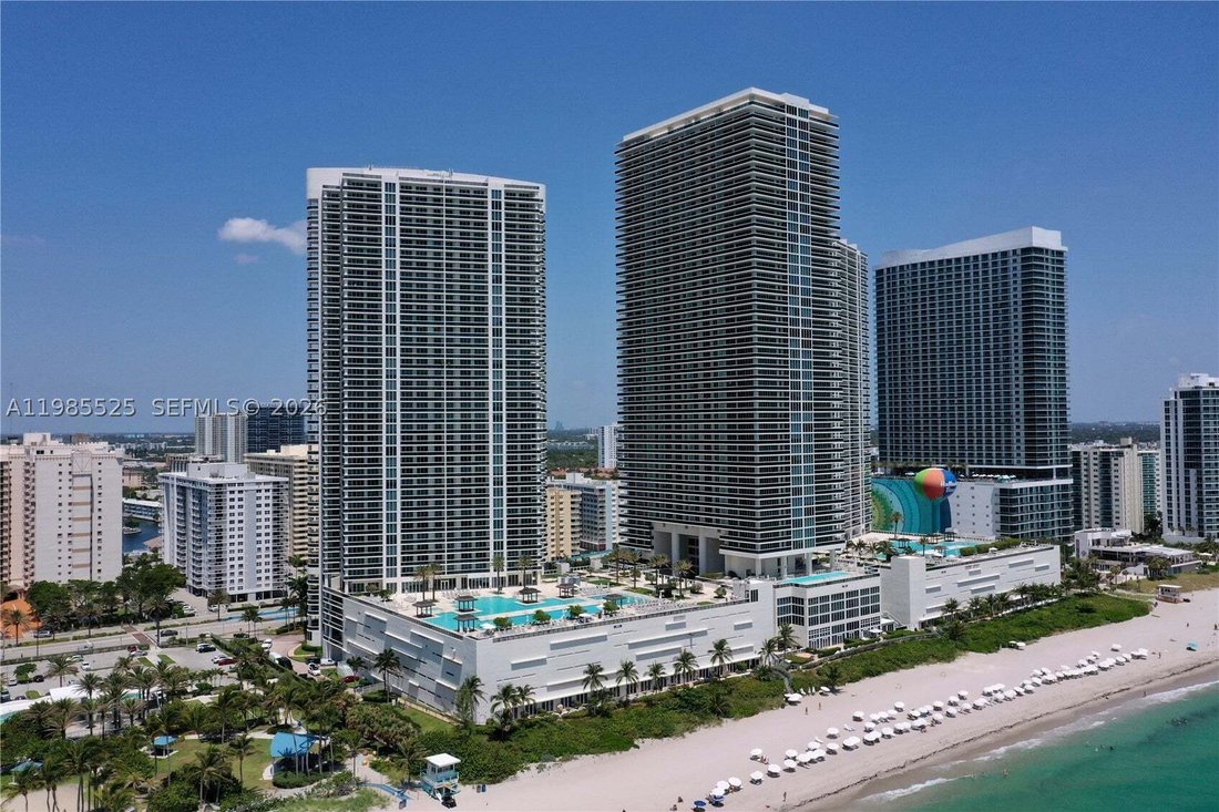 Condominio a Hallandale Beach, Florida, Stati Uniti 1 - 17453675