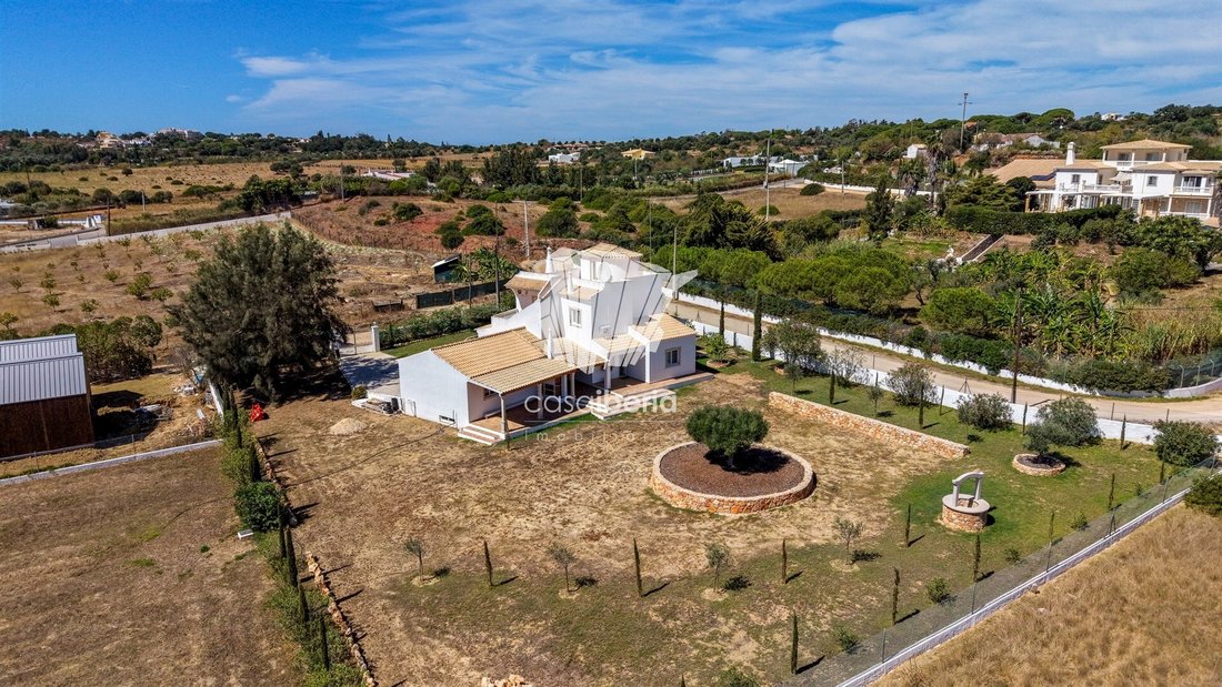 House in Lagoa e Carvoeiro, Algarve, Portugal 4 - 18778982