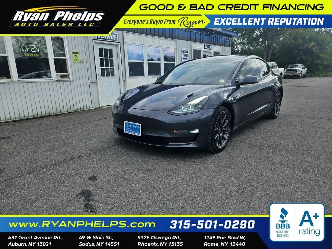 Sedan in Phoenix, NY, United States 3 - 18780978