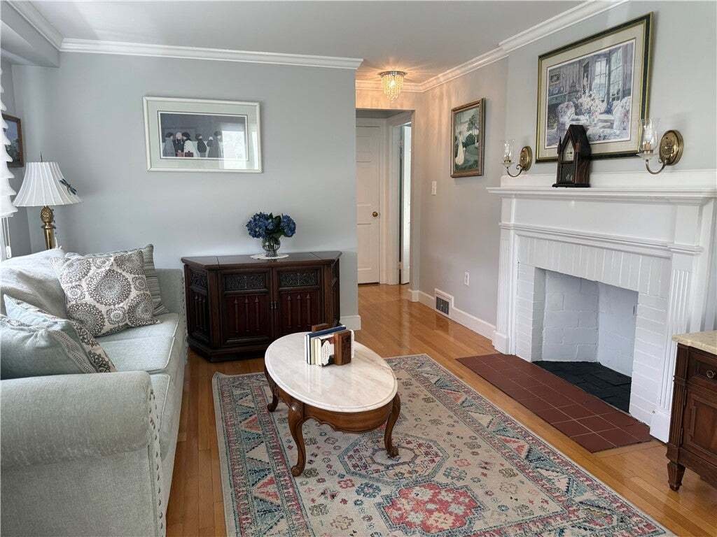 House in East Providence, Rhode Island, United States 3 - 18775977