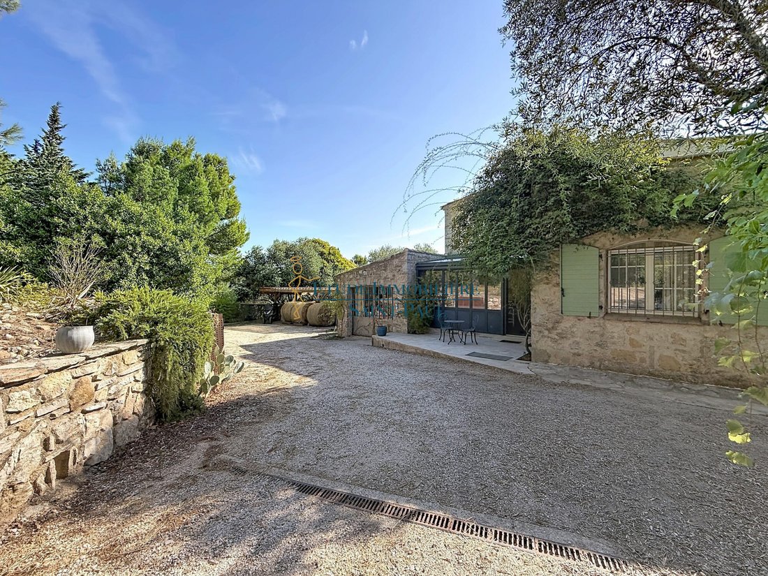 Country House in Centre Ville, Clermont-l'Hérault, France 2 - 17815631