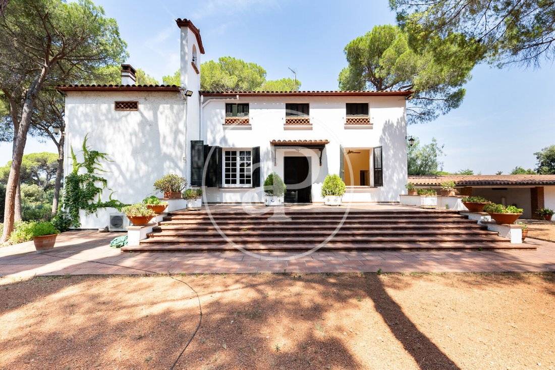 Villa in Sant Cugat del Valles, Catalonia, Spain 2 - 18454124