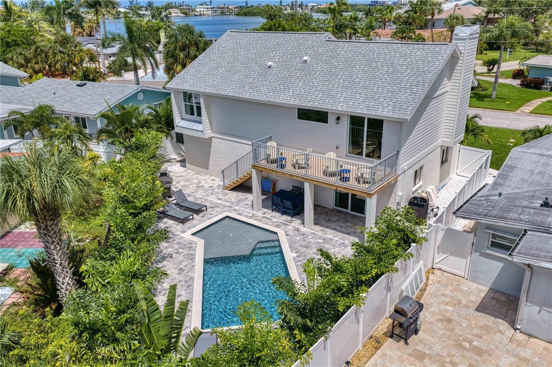 Casa en Indian Shores, Florida, Estados Unidos 3 - 18776147