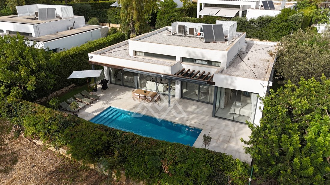 Villa in Estepona, Andalusien, Spanien 2 - 18780650