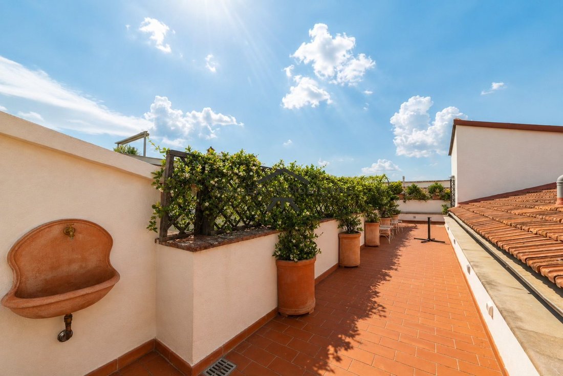 Apartment in Centro, Florence, Tuscany 2 - 18779118