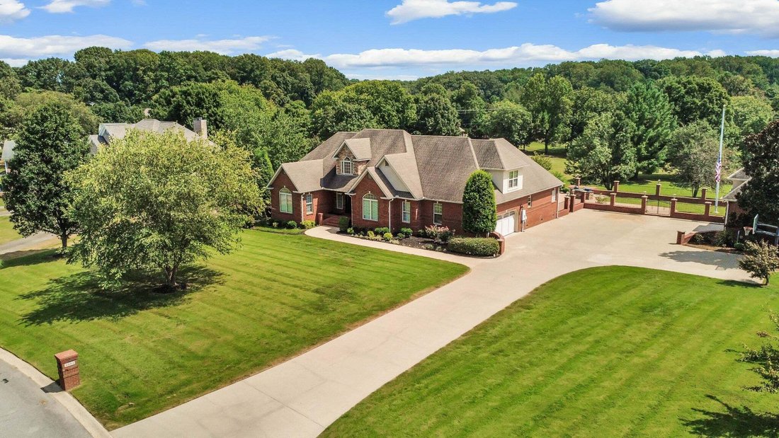 House in Clarksville, Tennessee, United States 2 - 18779526