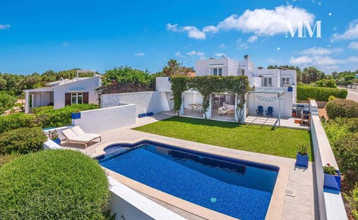 Villa in Sant Lluis, Balearic Islands, Spain 1