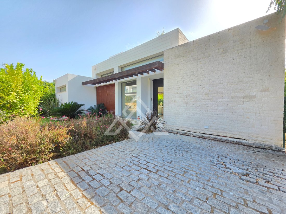 Villa in Estepona, Andalusien, Spanien 3 - 18780650