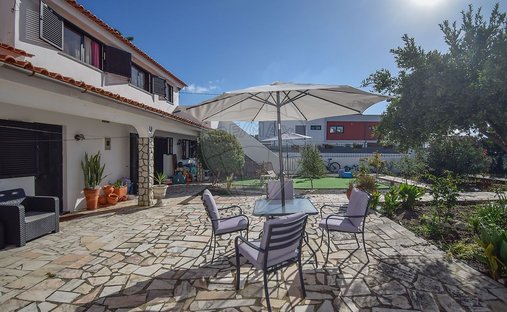 House in Quinta do Conde, Setubal, Portugal 1