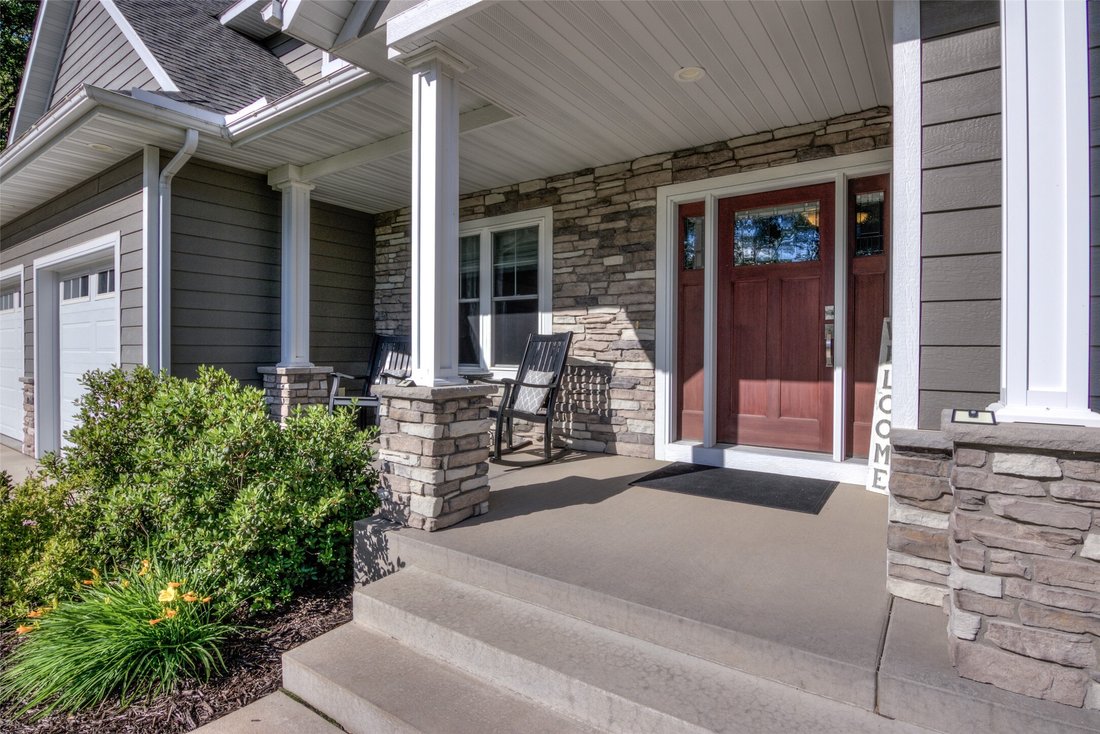 House in Eau Claire, Wisconsin, United States 4 - 18269749