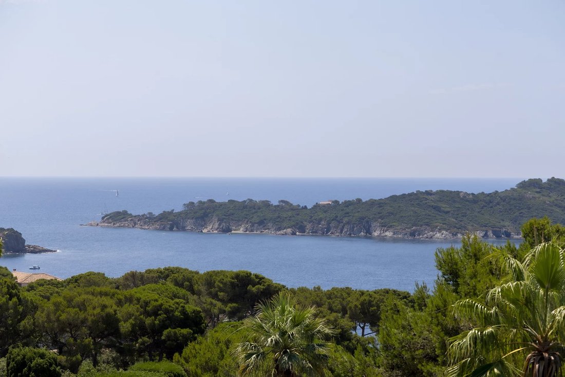 Villa en Costa Azul, Provenza-Alpes-Costa Azul, Francia 2 - 18777610