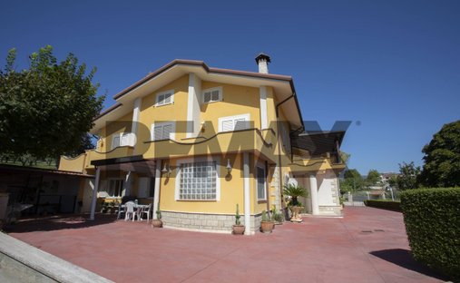 Villa a Cassino, Lazio, Italia 1