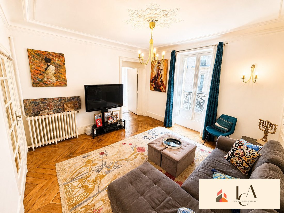 Appartement à La Fourche-Guy Môquet, Paris 17e Arrondissement, Paris 4 - 18781424