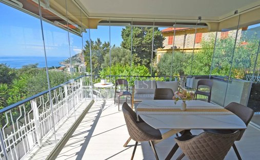Apartment in Corso degli Inglesi, Sanremo, Liguria 1