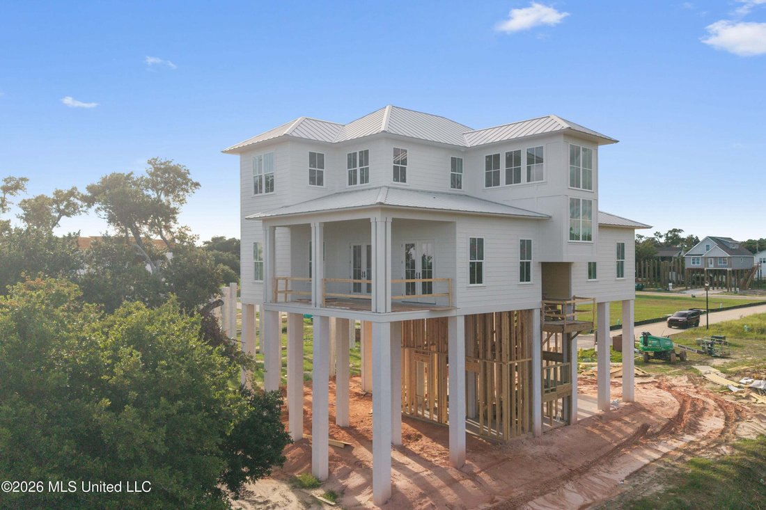House in Pass Christian, Mississippi, United States 3 - 18781584