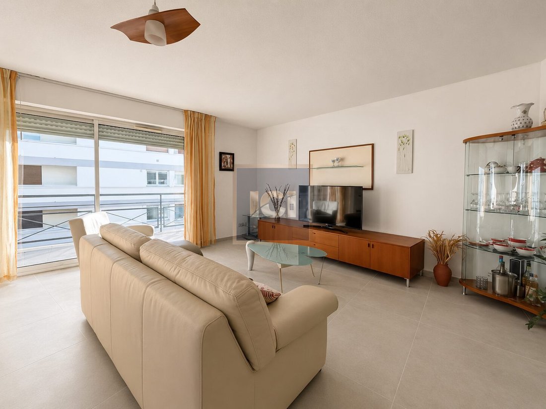 Apartamento en Ville-Les Saquedes-Le Bouillonnet, Sainte-Maxime, Francia 3 - 17343695