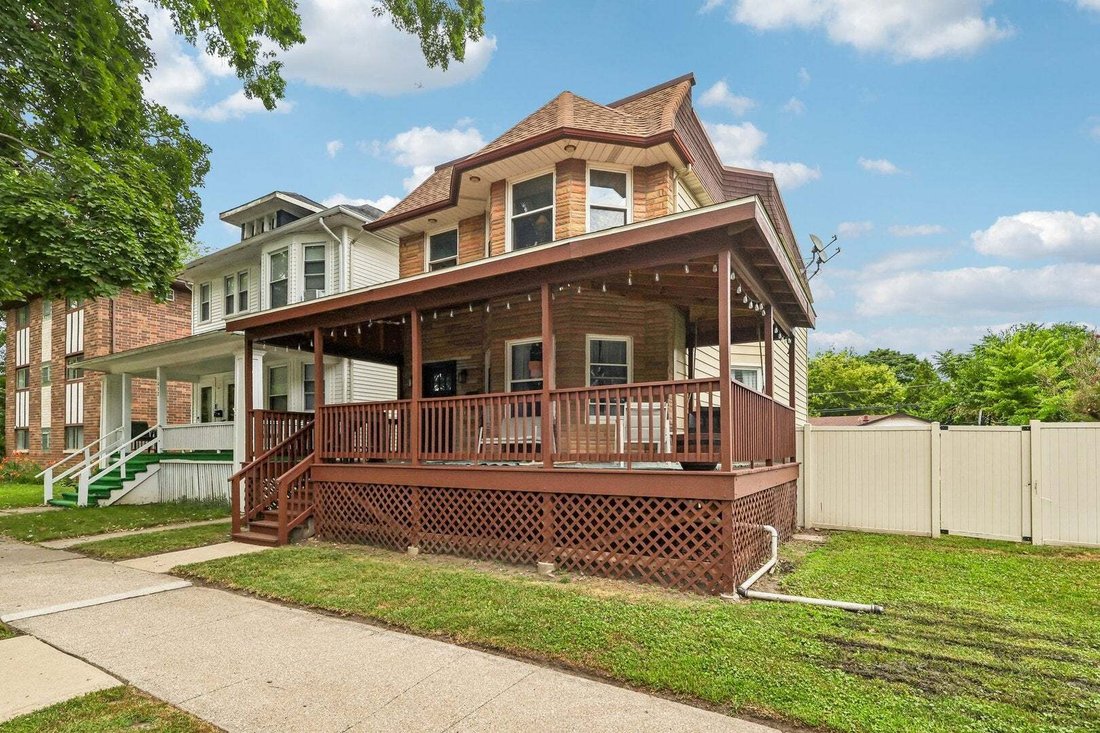 Forest Park, Illinois, United States 2 - 18779911